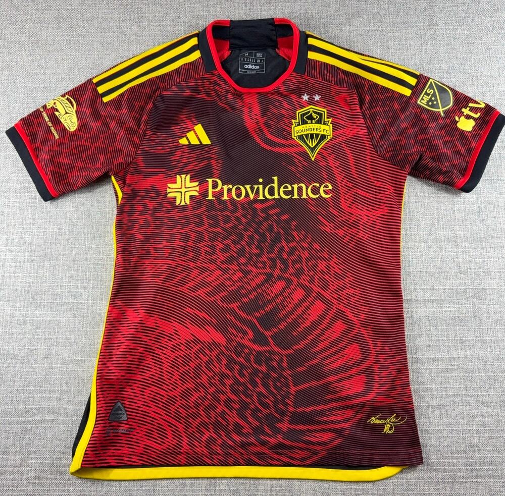 Seattle Sounders Bruce Lee Jersey Adidas Authentic MLS 2023 Mens M HI1837